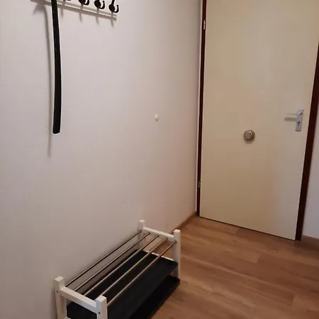 Schneeweisschen An Der Therme *