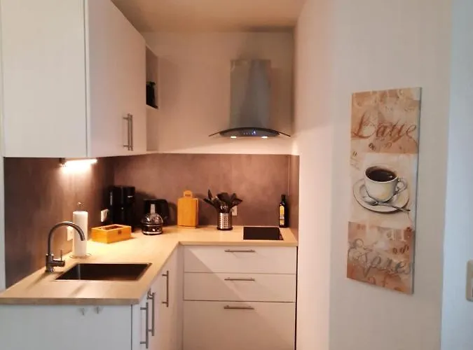 Schneeweisschen An Der Therme *